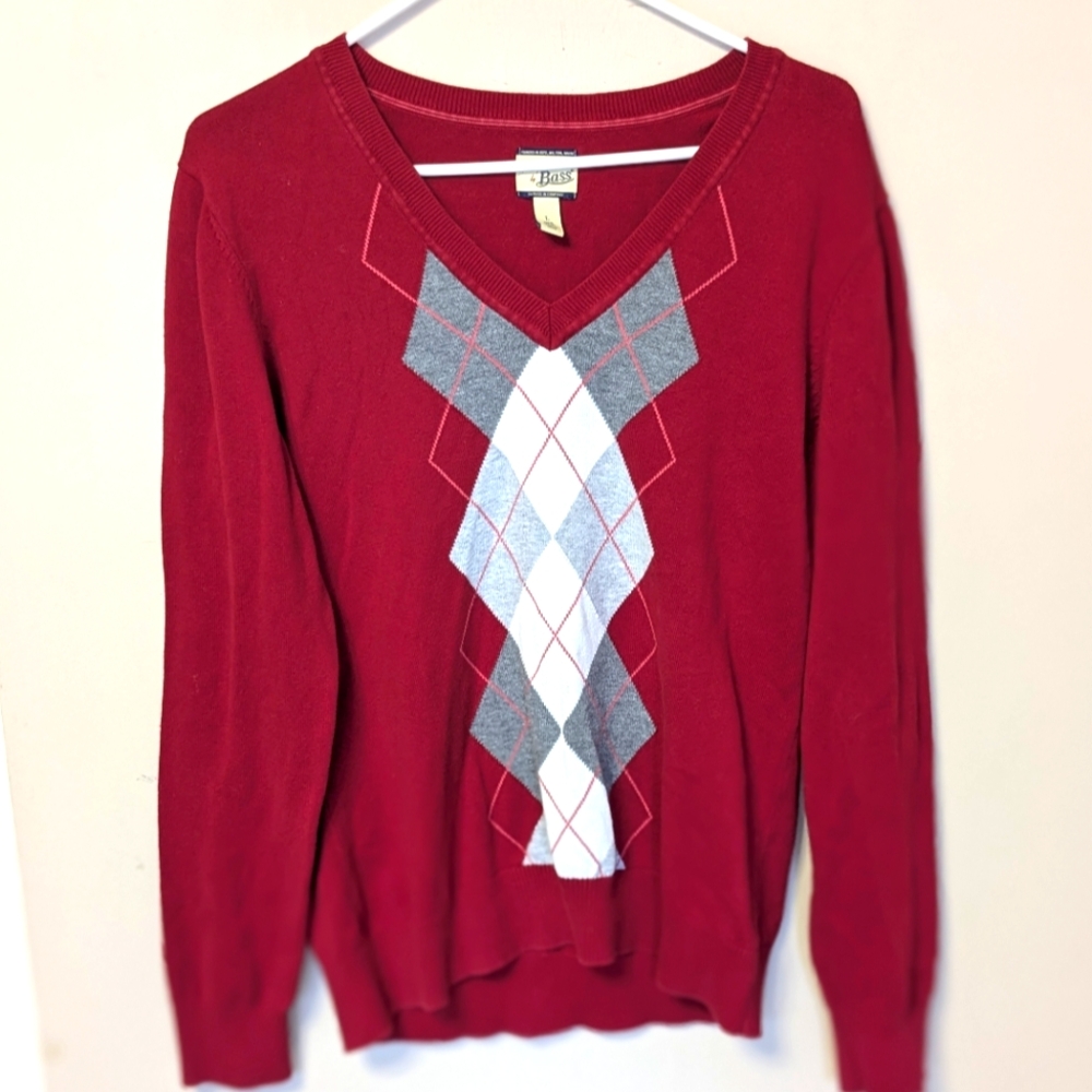 Bass Red Sweater Size Large